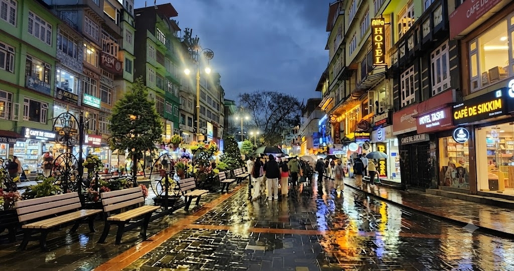 Gangtok MG Marg nightlife evening lights Sikkim